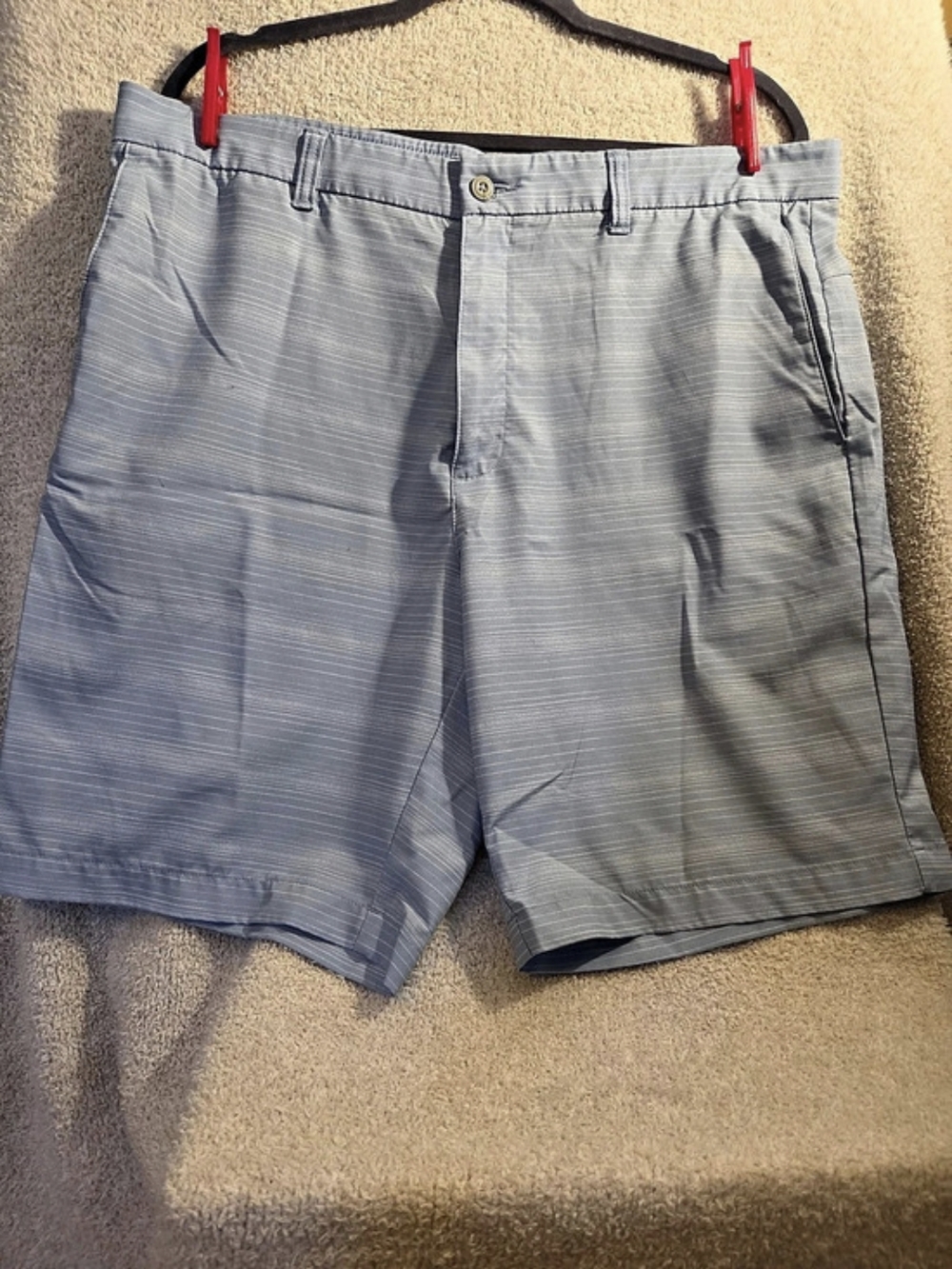 PGATOUR Men's Striped Flat Front Shorts Size 38 Blue